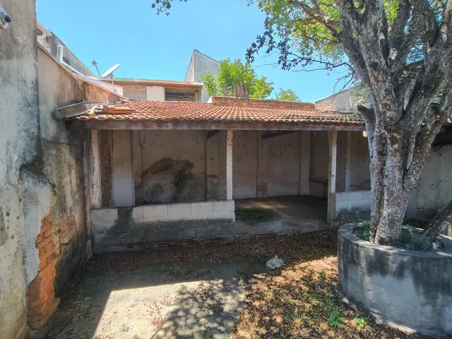 Sobrado com 240m² 3 quartos e 2 banheiros, à venda, no bairro Centro em Taubaté