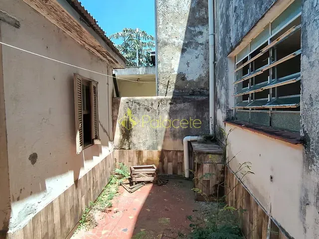 Sobrado com 240m² 3 quartos e 2 banheiros, à venda, no bairro Centro em Taubaté