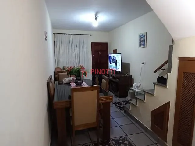 Sobrado 2 quartos e 2 banheiros, à venda, no bairro Baeta Neves em São Bernardo do Campo
