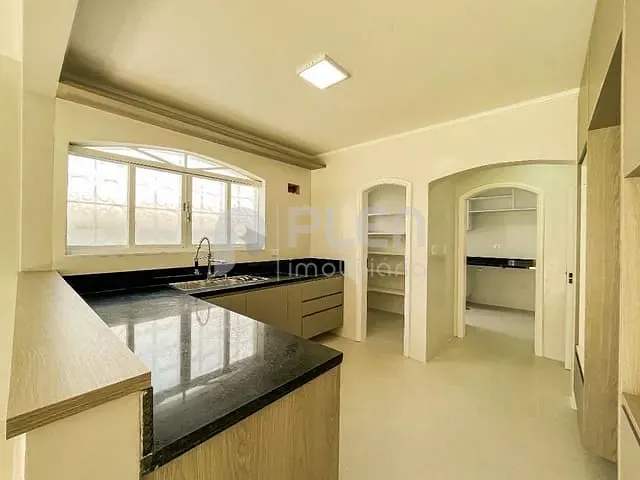 Sobrado com 600m² 4 quartos e 6 banheiros, para alugar, no bairro Jardim Franca em São Paulo