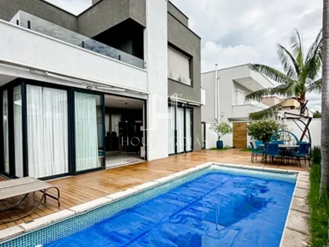 Sobrado com 400m² 4 quartos e 5 banheiros, à venda, no bairro Condomínio Jardins Lisboa em Goiânia
