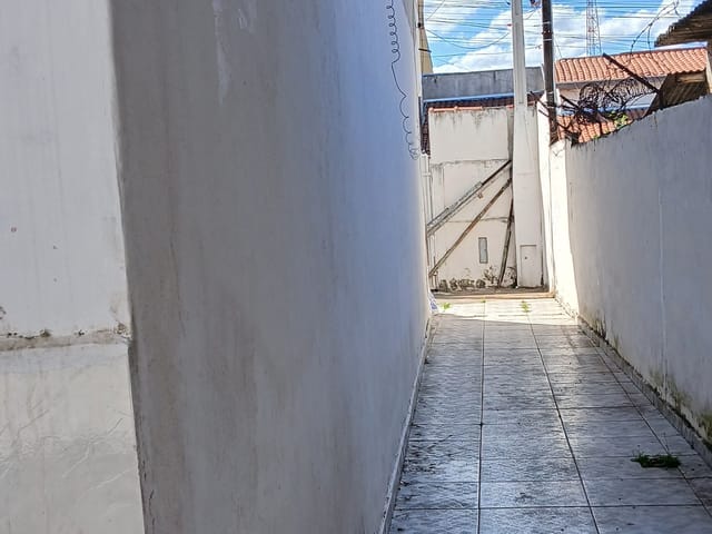 Sobrado com 150m² 2 quartos e 2 banheiros, para alugar, no bairro Parque São Cristóvão em Taubaté