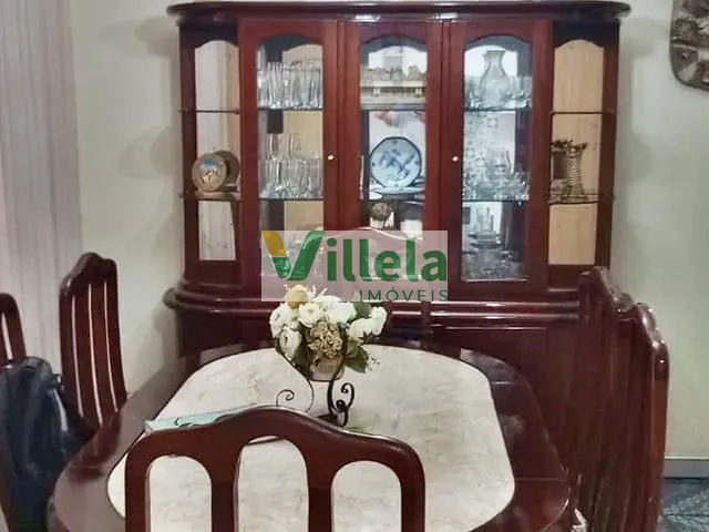 Sobrado com 450m² 3 quartos e 3 banheiros, à venda ou para alugar, no bairro Vila Perreli em Poá