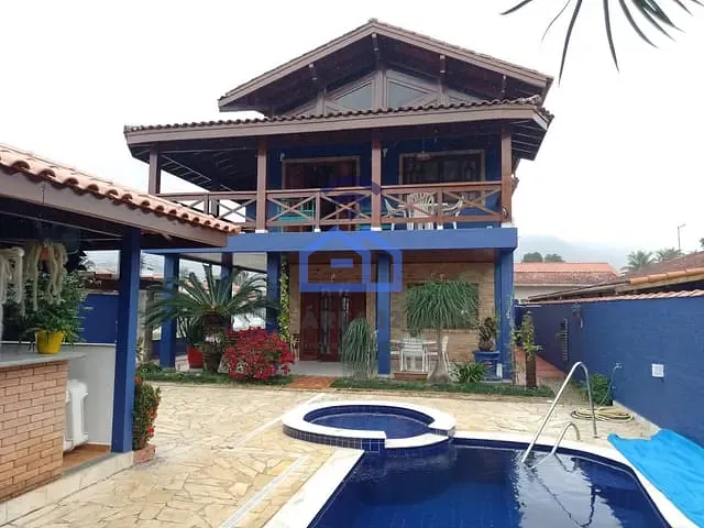 Sobrado com 437m² 4 quartos e 5 banheiros, à venda, no bairro Massaguaçu em Caraguatatuba