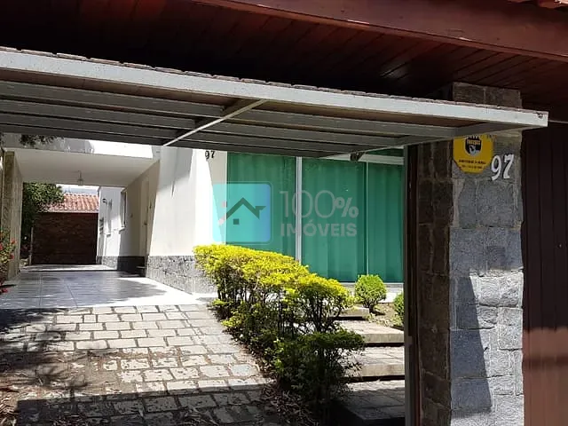 Sobrado com 765m² 6 quartos e 4 banheiros, à venda, no bairro Jardim Esplanada em São José dos Campos