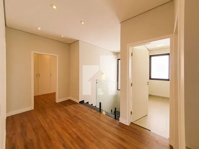 Sobrado com 390m² 3 quartos e 5 banheiros, à venda, no bairro Recanto Quarto Centenário em Jundiaí