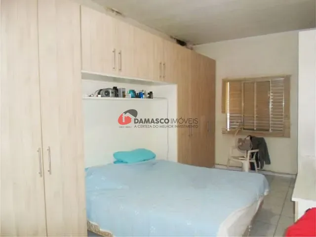 Sobrado com 175m² 4 quartos e 2 banheiros, à venda, no bairro Barcelona em São Caetano do Sul