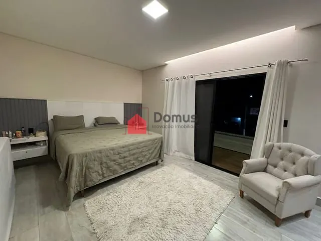 Sobrado com 1000m² 4 quartos e 5 banheiros, à venda, no bairro Parque das Nações em Pindamonhangaba