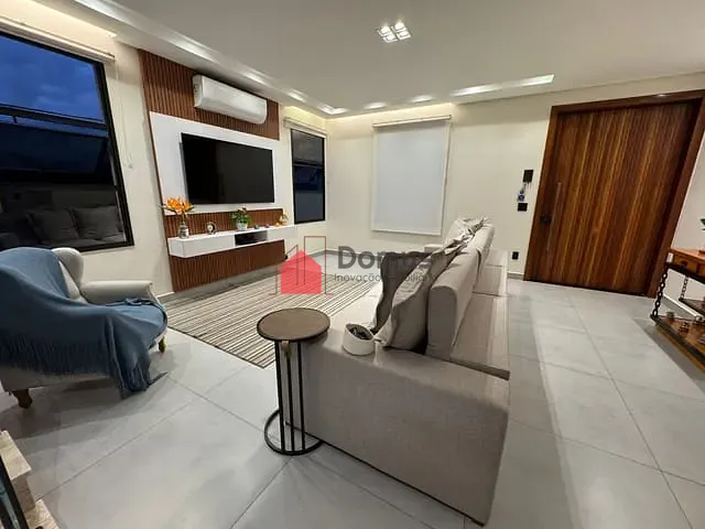 Sobrado com 1000m² 4 quartos e 5 banheiros, à venda, no bairro Parque das Nações em Pindamonhangaba