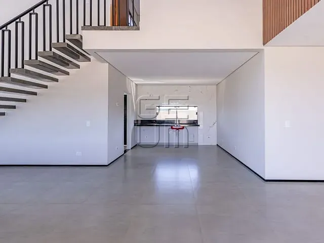 Sobrado com 1476m² 3 quartos e 5 banheiros, à venda, no bairro Rodovia em Sertanópolis