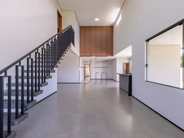 Sobrado com 1476m² 3 quartos e 5 banheiros, à venda, no bairro Rodovia em Sertanópolis