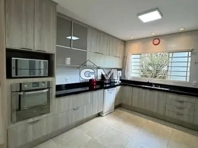 Sobrado com 712m² 5 quartos e 2 banheiros, à venda, no bairro Jardim Itaú em Ribeirão Preto