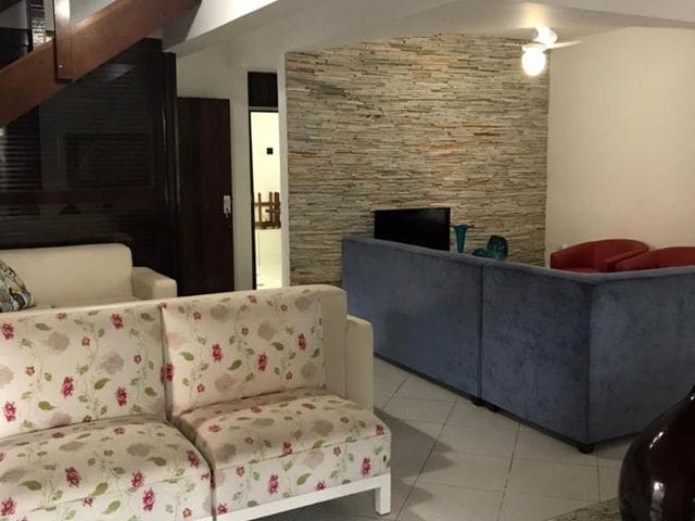 Sobrado com 464m² 4 quartos e 3 banheiros, à venda, no bairro Prainha em Matinhos