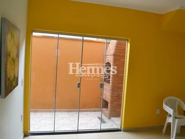 Sobrado com 200m² 4 quartos e 5 banheiros, à venda, no bairro João Aranha em Paulínia