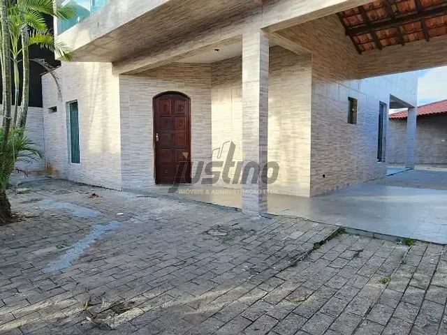 Sobrado com 228m² 5 quartos e 2 banheiros, à venda, no bairro Vila Anchieta em Itanhaém