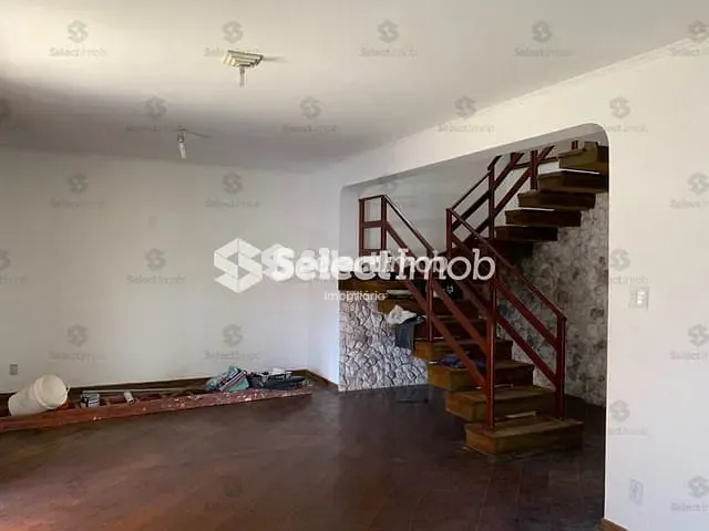 Sobrado com 370m² 4 quartos e 4 banheiros, à venda, no bairro Jardim Pilar em Mauá