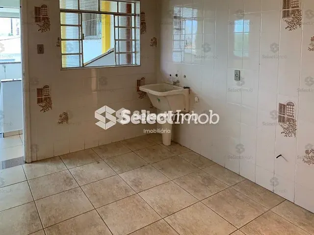 Sobrado com 370m² 4 quartos e 4 banheiros, à venda, no bairro Jardim Pilar em Mauá