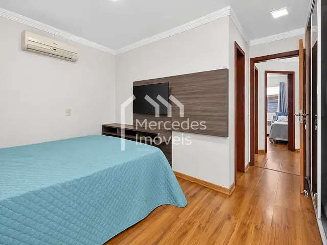 Sobrado com 160m² 3 quartos e 2 banheiros, à venda, no bairro São João em Itajaí