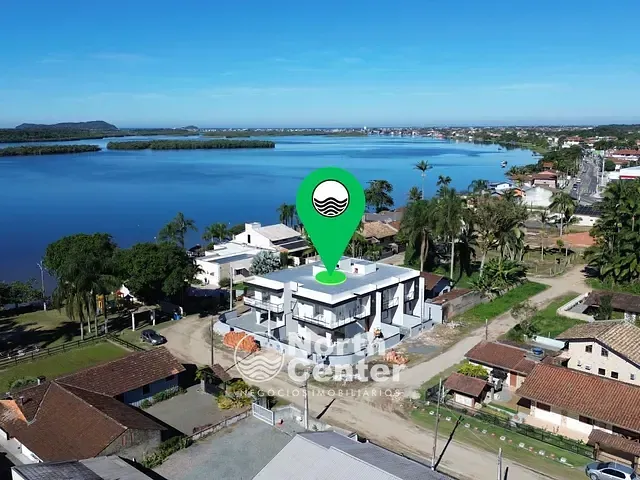 Sobrado com 73m² 2 quartos e 3 banheiros, à venda, no bairro pinheiros em Balneário Barra do Sul