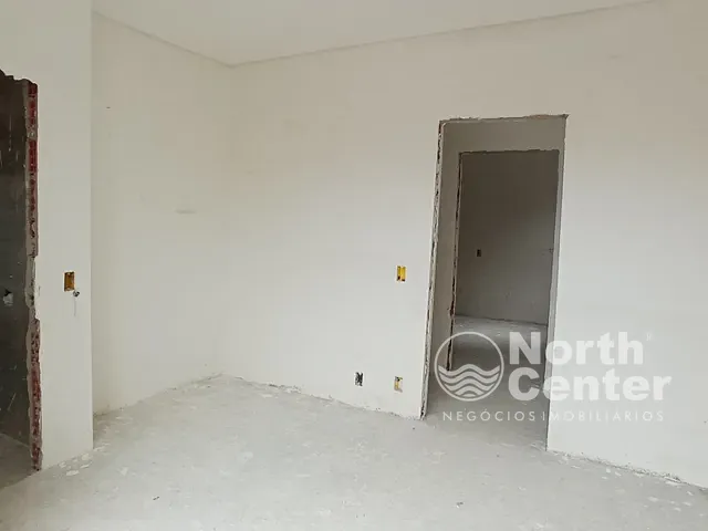 Sobrado com 73m² 2 quartos e 3 banheiros, à venda, no bairro pinheiros em Balneário Barra do Sul