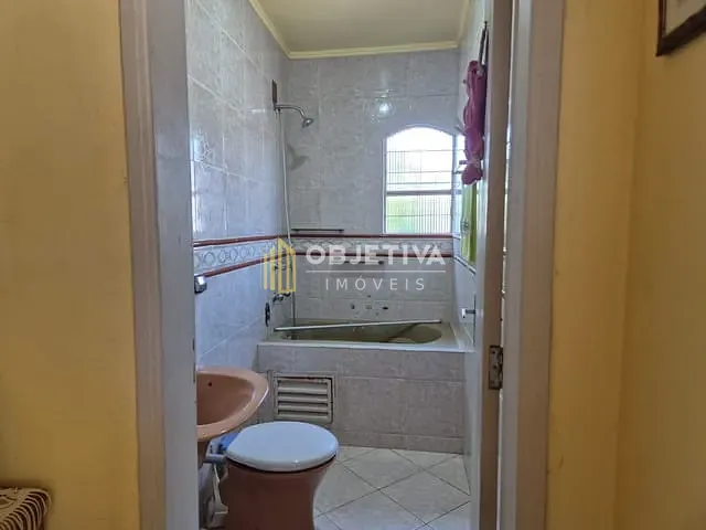 Sobrado com 305m² 4 quartos e 4 banheiros, à venda, no bairro Aberta dos Morros em Porto Alegre