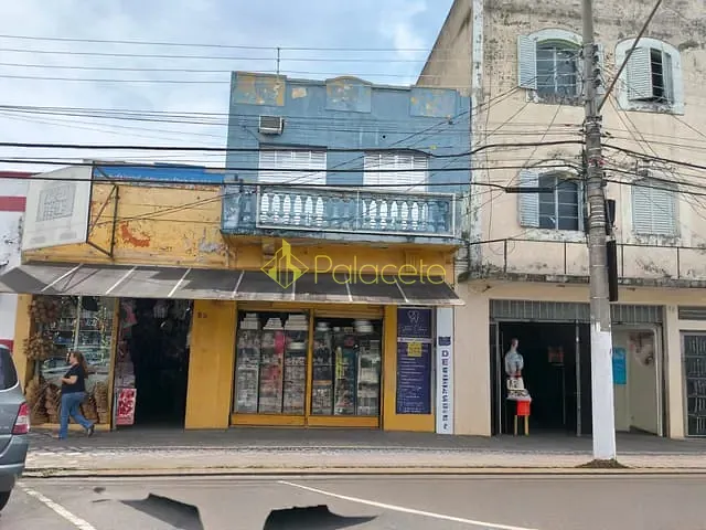 Sobrado 1 quarto e 2 banheiros, para alugar, no bairro Centro em Taubaté
