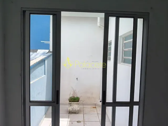 Sobrado 1 quarto e 2 banheiros, para alugar, no bairro Centro em Taubaté