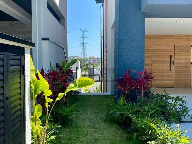 Sobrado com 300m² 3 quartos e 1 banheiro, à venda, no bairro Cézar de Souza em Mogi das Cruzes