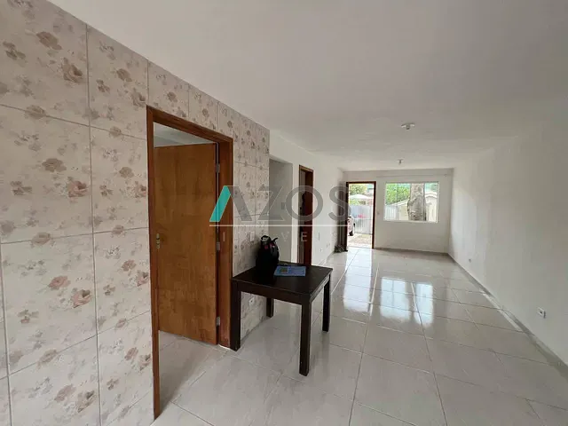 Sobrado com 240m² 3 quartos e 1 banheiro, à venda, no bairro Canguiri em Colombo