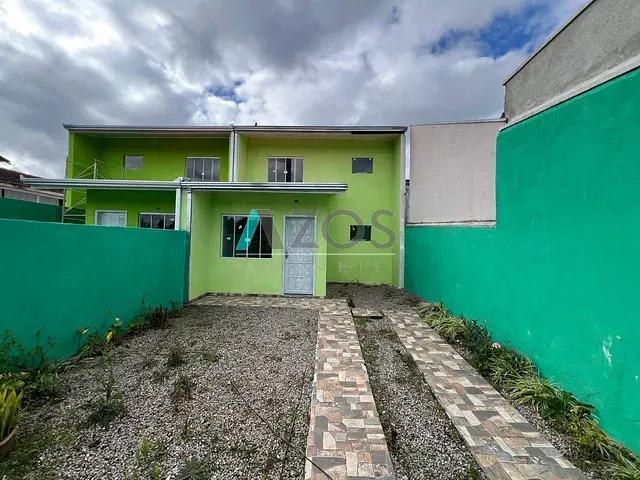 Sobrado com 240m² 3 quartos e 1 banheiro, à venda, no bairro Canguiri em Colombo