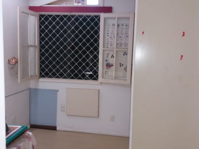 Sobrado com 250m² 3 quartos e 3 banheiros, à venda, no bairro Parque Santo Amaro em Campos dos Goytacazes