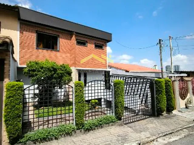 Sobrado com 212m² 3 quartos e 4 banheiros, à venda, no bairro Jardim Santo Antônio em Santo André