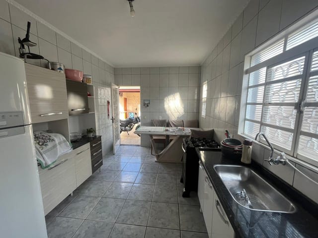 Sobrado com 250m² 2 quartos e 3 banheiros, à venda, no bairro Parque Valença I em Campinas