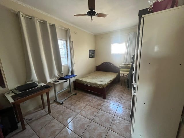 Sobrado com 250m² 2 quartos e 3 banheiros, à venda, no bairro Parque Valença I em Campinas
