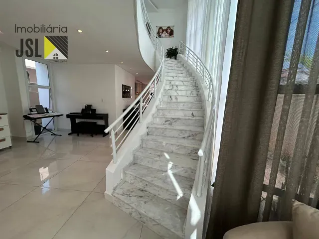 Sobrado com 411m² 3 quartos e 3 banheiros, à venda ou para alugar, no bairro Jardim Caçapava em Caçapava