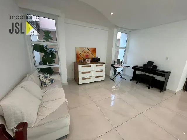 Sobrado com 411m² 3 quartos e 3 banheiros, à venda ou para alugar, no bairro Jardim Caçapava em Caçapava