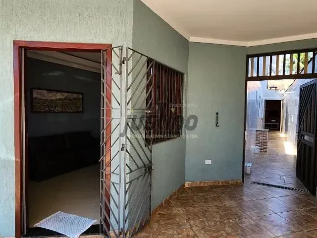 Sobrado com 150m² 4 quartos e 4 banheiros, à venda, no bairro Jardim Ivoty em Itanhaém