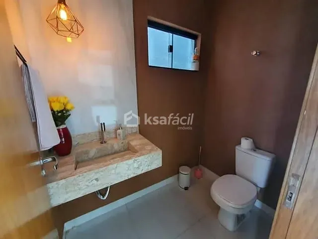 Sobrado com 214m² 2 quartos e 1 banheiro, à venda, no bairro Jardim Itatiaia em Campo Grande