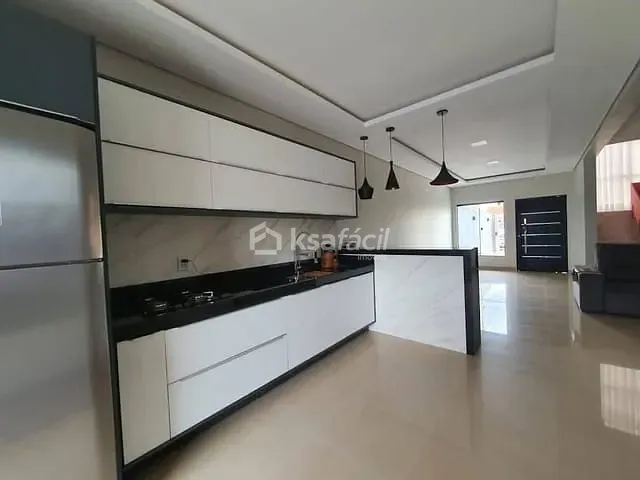 Sobrado com 214m² 2 quartos e 1 banheiro, à venda, no bairro Jardim Itatiaia em Campo Grande