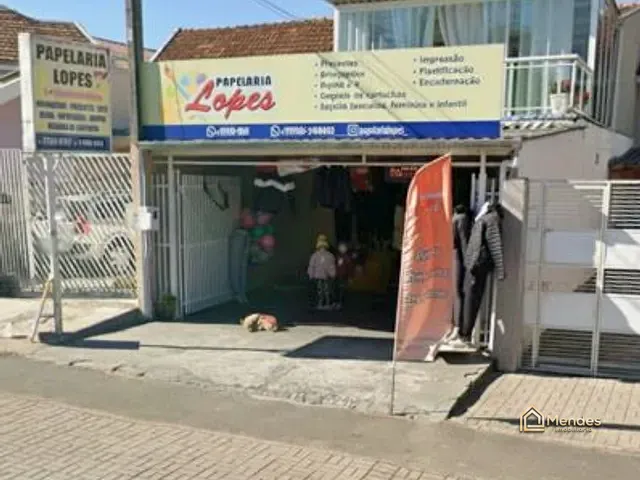 Sobrado com 200m², à venda, no bairro Sítio Cercado em Curitiba