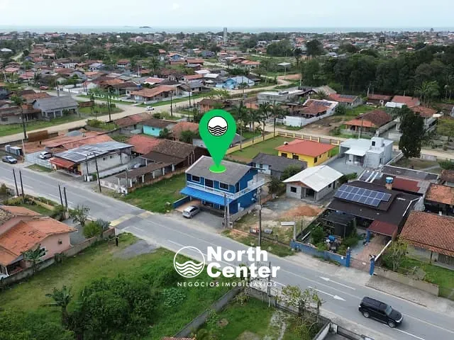 Sobrado com 360m² 3 quartos e 3 banheiros, à venda, no bairro Salinas em Balneário Barra do Sul
