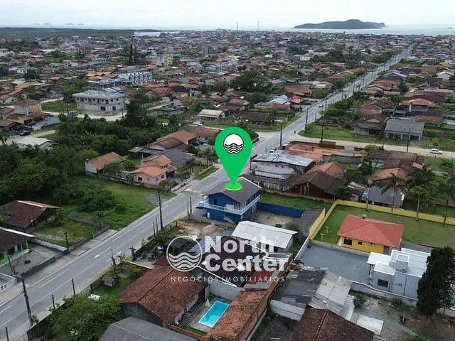 Sobrado com 360m² 3 quartos e 3 banheiros, à venda, no bairro Salinas em Balneário Barra do Sul