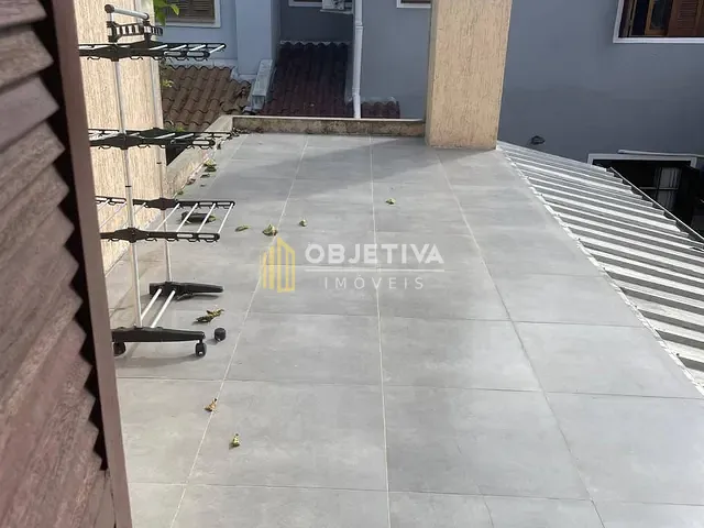 Sobrado com 160m² 3 quartos e 2 banheiros, à venda, no bairro Hípica em Porto Alegre