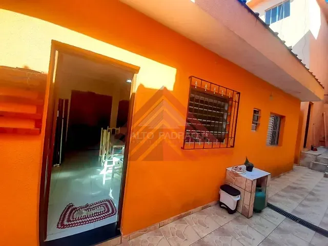 Sobrado com 140m² 4 quartos e 3 banheiros, à venda, no bairro Jardim Itapark Velho em Mauá