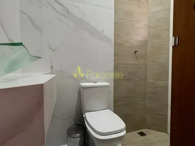 Sobrado com 200m² 4 quartos e 2 banheiros, à venda, no bairro Loteamento Residencial e Comercial Araguaia em Pindamonhangaba