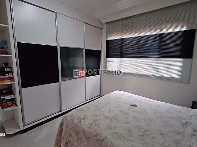 Sobrado com 390m² 3 quartos e 4 banheiros, à venda, no bairro Loteamento Portal do Sol I em Goiânia