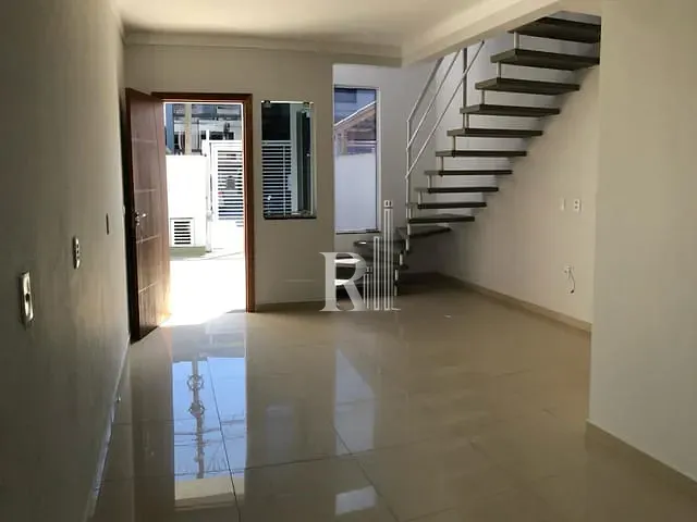 Sobrado com 134m² 2 quartos e 2 banheiros, à venda, no bairro Areias em Tijucas