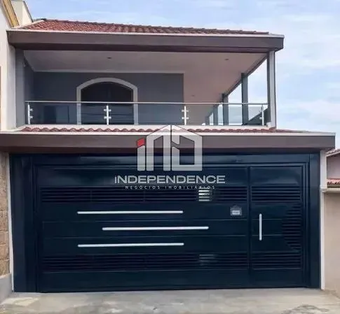 Sobrado, 3 quartos, 196 m² - Foto 1
