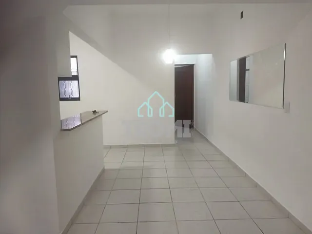 Sobrado com 125m² 2 quartos e 2 banheiros, à venda, no bairro Residencial Mombaça I em Pindamonhangaba