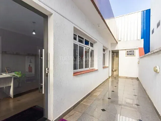 Sobrado com 473m² 5 quartos e 9 banheiros, à venda, no bairro Parolin em Curitiba